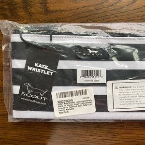 Kate Wristlet - Fleetwood Black